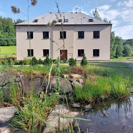 Hotel Penzion Stare Purkartice Hostalkovy Exterior foto